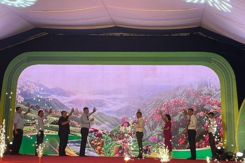 Sơn La: 240 gian hàng hội tụ tại Hội chợ hàng công nghiệp nông thôn tiêu biểu