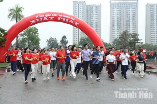 Phát động Phong trào “Mỗi người dân lựa chọn ít nhất một môn thể thao phù hợp để tập luyện thường xuyên”