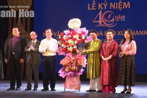 Kỷ niệm 40 năm Hội Văn nghệ sỹ - Nhà báo xứ Thanh tại Hà Nội