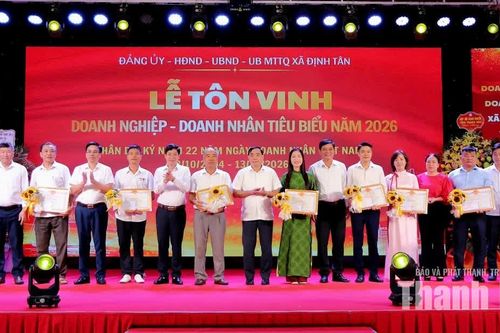 Xã Định Tân tôn vinh doanh nghiệp, doanh nhân tiêu biểu