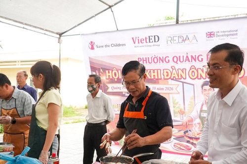 Sôi nổi Ngày hội Tháng 10 tại phường Quảng Phú