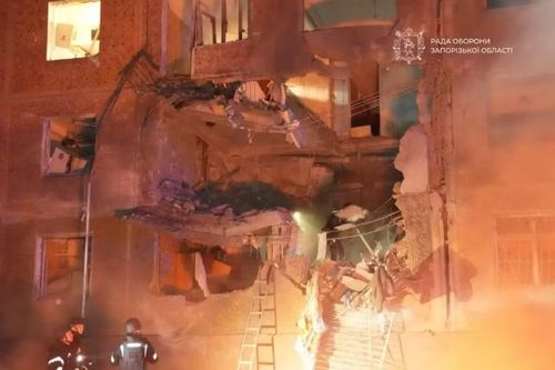 Bom đánh trúng khu dân cư ở Ukraine, ít nhất 15 người thiệt mạng