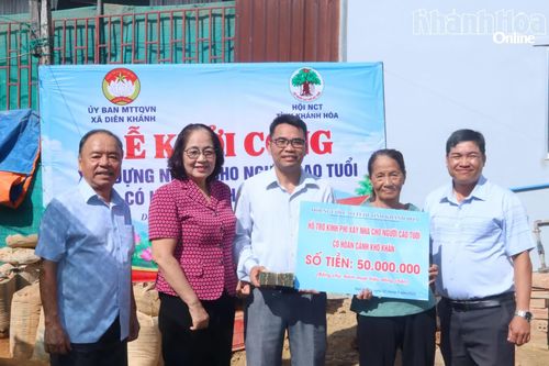 Giúp người cao tuổi an cư