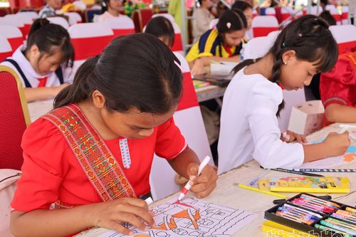80 học sinh xã Ninh Phước tham gia hội thi vẽ tranh và viết chữ Chăm đẹp
