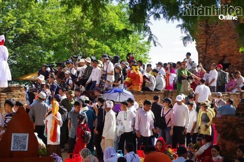 Công an các địa phương góp phần bảo đảm an ninh, an toàn cho Lễ hội Katê năm 2026