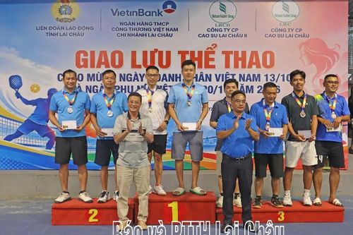 Bế mạc Giao lưu thể thao chào mừng Ngày Doanh nhân Việt Nam và Ngày Phụ nữ Việt Nam