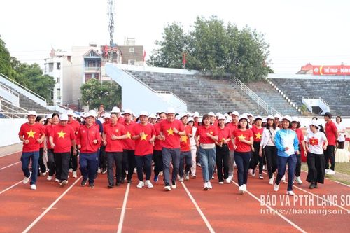 Lạng Sơn: Gần 2.000 người tham gia lễ phát động phong trào toàn dân tập luyện thể thao