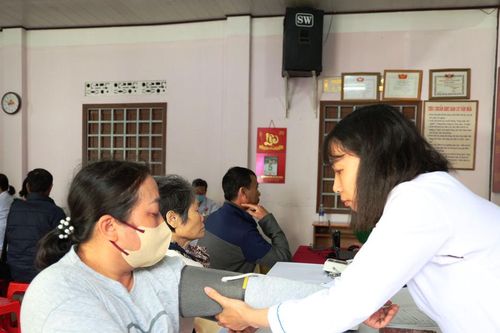 Lâm Đồng chạy đua với thời gian để khám sức khỏe toàn dân