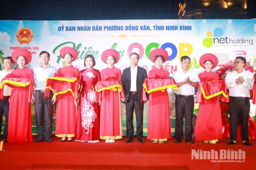 Phường Đồng Văn khai mạc Phiên chợ OCOP đặc sản vùng miền năm 2026