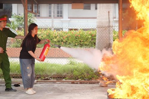 Nâng cao kỹ năng phòng cháy, chữa cháy và cứu nạn, cứu hộ