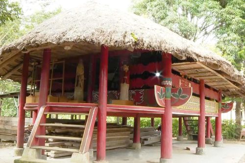 Gìn giữ nhà Roong của đồng bào Tà ôi