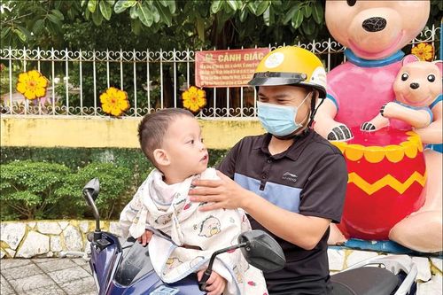 Khoảng chờ sau giờ tan học