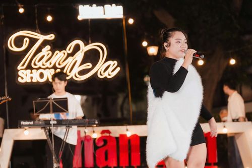 Từ gốc đa, mở ra không gian nghệ thuật trẻ giữa lòng Hà Nội