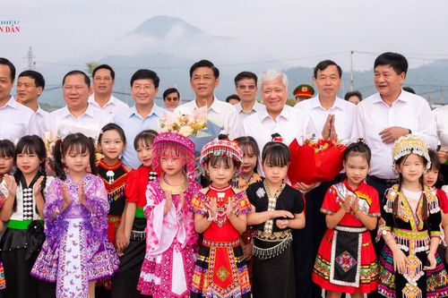 Phó Chủ tịch Thường trực Quốc hội Đỗ Văn Chiến: Xây dựng trường nội trú thành ngôi nhà chung của học sinh