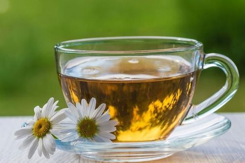 Những loại trà thảo dược phổ biến và lưu ý khi sử dụng