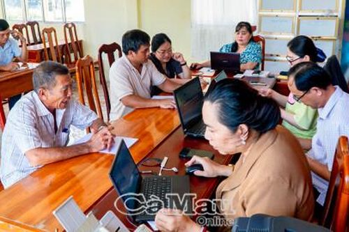 Cà Mau đưa dịch vụ số đi từng ngõ, gõ từng nhà