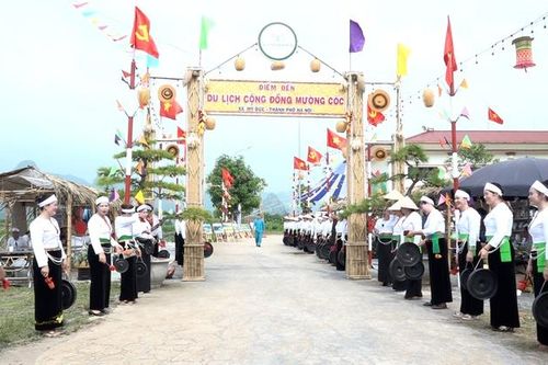 Đánh thức giá trị bản sắc, mở lối sinh kế cho đồng bào dân tộc thiểu số