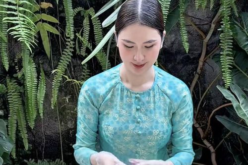 Mỹ nhân The Face dựng gánh bánh canh tại biệt thự view Landmark 81, hé lộ góc sống đắt giá