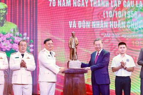 Tổng Bí thư, Chủ tịch nước Tô Lâm dự Lễ kỷ niệm 70 năm thành lập Câu lạc bộ Bóng đá Công an Hà Nội