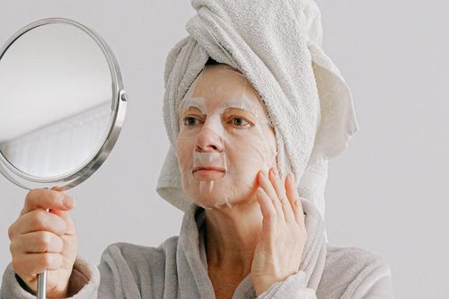 Tại sao bạn chăm sóc da mỗi ngày mà trông vẫn già hơn người cùng tuổi?