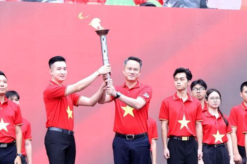 Hành trình 'Tôi yêu Tổ quốc tôi' lan toả tinh thần yêu nước và khát vọng cống hiến