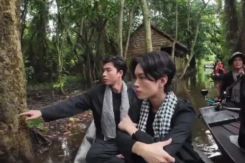 Pháp Kiều 'đổi tính' khi gặp HIEUTHUHAI, màn 'đu idol' khiến fan thích thú