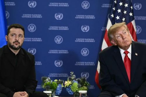 Ông Trump nói Ukraine nên có tổng thống mới