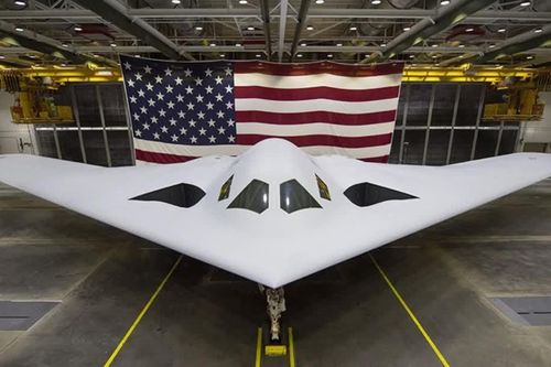 Oanh tạc cơ tàng hình B-21 Raider được giữ bí mật như thế nào trước ngày ra mắt?