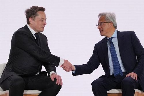 SpaceX và các ông lớn công nghệ 'xoay' tỷ USD mua chip AI