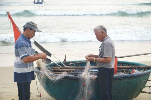 Phiên chợ 'chạy' cùng bình minh