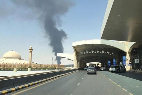Vụ tấn công vào sân bay quốc tế của Saudi Arabia gây thương vong lớn