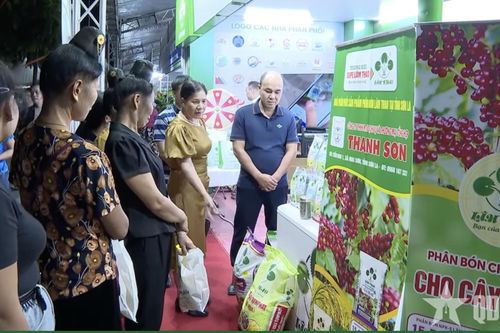 Sôi động Hội chợ hàng công nghiệp nông thôn tiêu biểu tỉnh Sơn La năm 2026