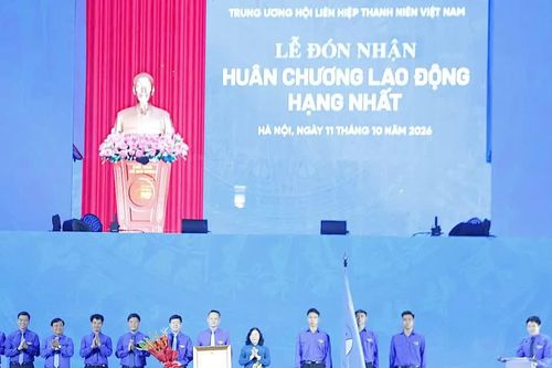 Trung ương Hội Liên hiệp Thanh niên Việt Nam đón nhận Huân chương Lao động hạng Nhất