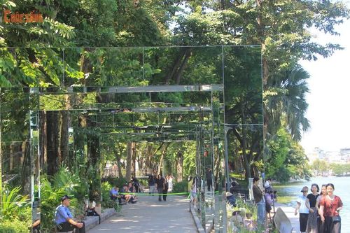 Hà Nội thí điểm không gian du lịch, giải trí, thương mại hoạt động 24/7