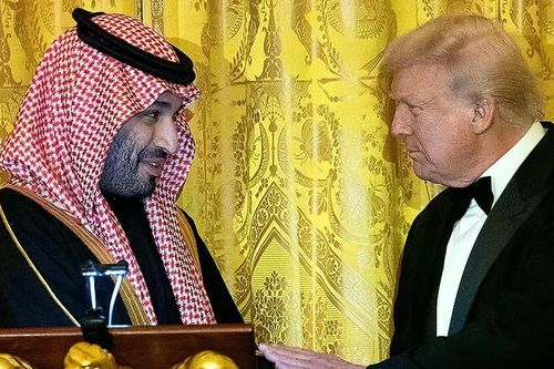 Tổng thống Trump: Mỹ cân nhắc tham chiến cùng Ả-rập Xê-út để đối phó Houthi