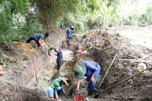 Từ lời kể của người mẹ, tìm thấy 2 hài cốt liệt sĩ