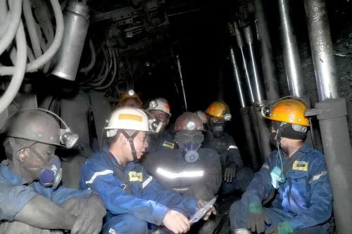 Công đoàn Than Mạo Khê thăm, động viên người lao động vượt khó