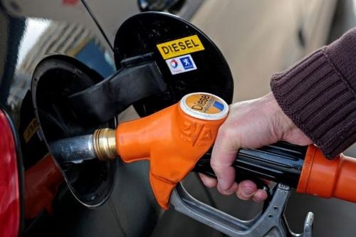 Sản lượng dầu thô của Mỹ lập kỷ lục, vì sao giá diesel vẫn tăng cao?