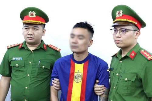 Bắt tạm giam 'Thắng Ật' về tội gây rối trật tự công cộng
