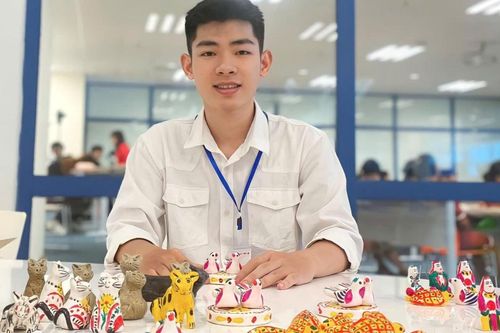 Sợ nghề xưa thất truyền, chàng trai Bắc Ninh bỏ việc về nặn phỗng đất với ông nội