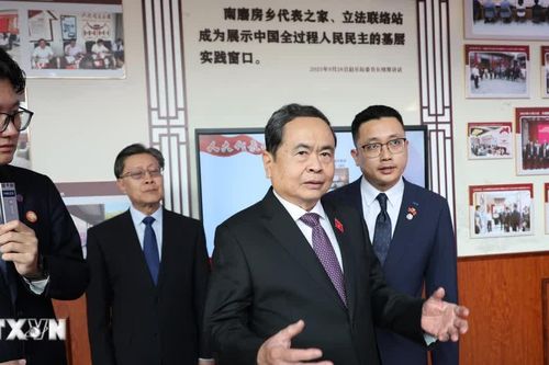 Chủ tịch Quốc hội Trần Thanh Mẫn thăm mô hình lập pháp ở Bắc Kinh, Trung Quốc