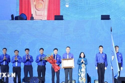 Hội Liên hiệp Thanh niên Việt Nam đón nhận Huân chương Lao động hạng Nhất