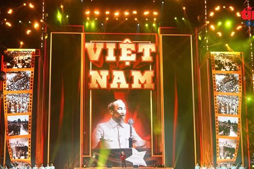 Hội Liên hiệp Thanh niên Việt Nam đón nhận Huân chương Lao động hạng Nhất