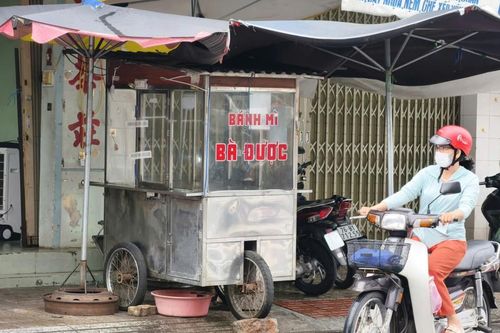 Vụ nghi ngộ độc bánh mì ở Quảng Ngãi, Bộ Y tế yêu cầu khẩn trương làm rõ