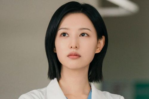 Doctor X của Kim Ji Won bùng nổ rating