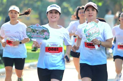 Niềm vui trên đường chạy 'Phụ nữ chạy vì môi trường không khói thuốc và tương lai xanh' 2026