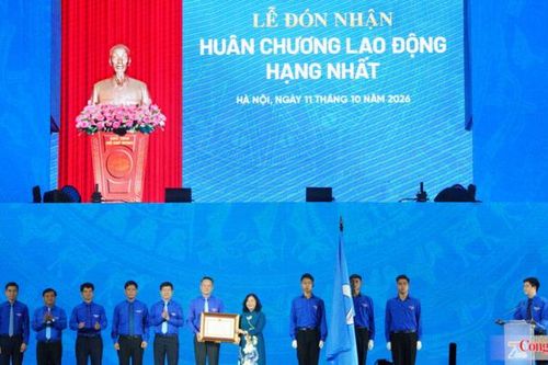 Hội Liên hiệp Thanh niên Việt Nam đón nhận Huân chương Lao động hạng Nhất