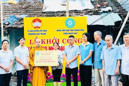 Chùa Hạc Thành, Câu lạc bộ Mái ấm yêu thương khởi công xây dựng, bàn giao nhà tình thương