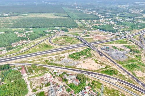 Trạm cân trên cao tốc Bến Lức - Long Thành được bố trí ra sao?