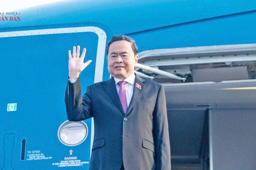 Chủ tịch Quốc hội Trần Thanh Mẫn lên đường thăm chính thức Trung Quốc